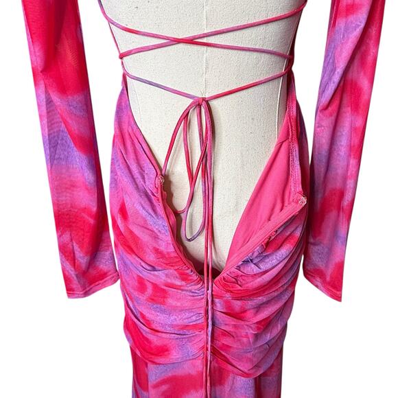 Selfie Leslie Apryl Long Sleeve Lace-Up Back Ruched Maxi Dress Pink size Medium - Picture 4 of 5